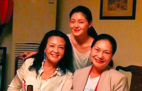 张兰爆料派对视频播放,奢华狂欢背后的故事 第2张 张兰爆料派对视频播放,奢华狂欢背后的故事 第2张